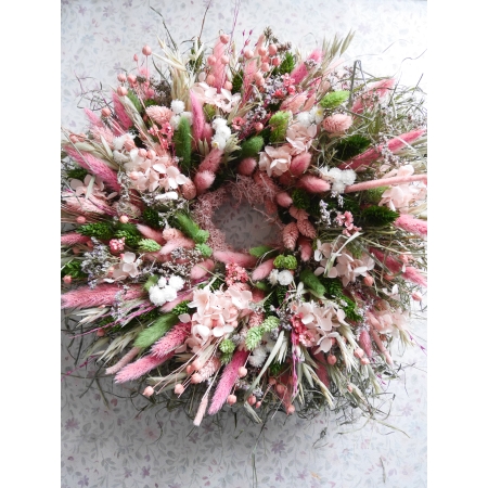 Wianek wiosenne gniazdko