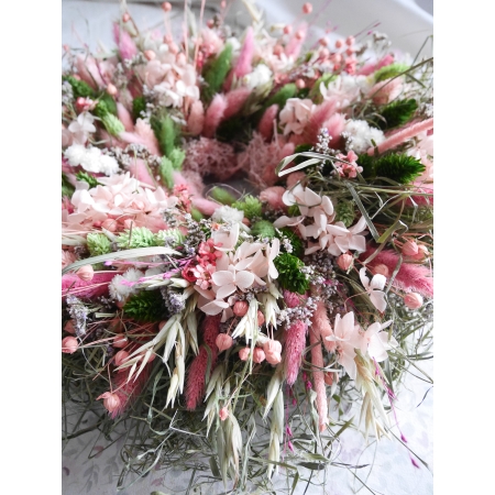 Wianek wiosenne gniazdko